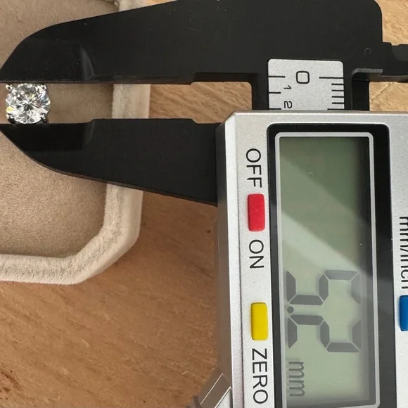 Moissanite Earrings - Picture 4 of 5